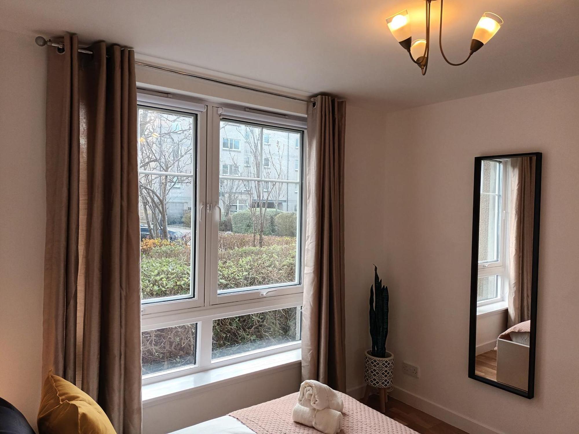 Spacious Elegant 2-Br Apartment In Aberdeen City Centre Exteriér fotografie